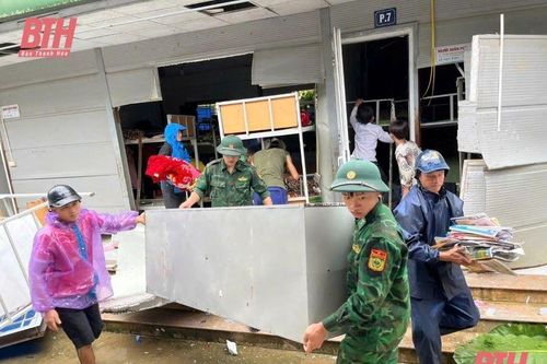 Các đồn Biên phòng tuyến biên giới của tỉnh khẩn trương sơ tán người và tài sản của Nhân dân, phòng chống sạt lở, mưa lũ