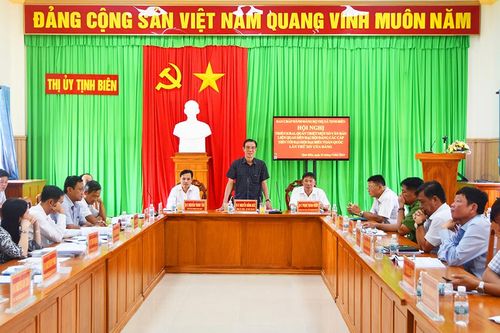 Thị ủy Tịnh Biên triển khai các văn bản liên quan đến Đại hội Đảng các cấp