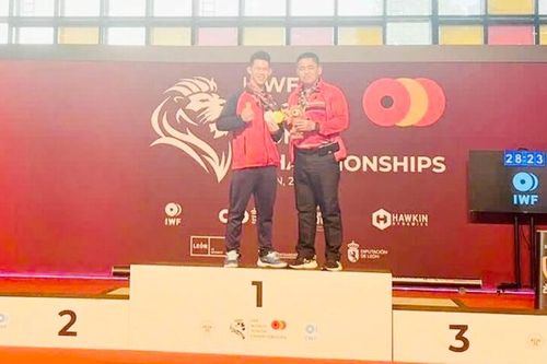 Trần Minh Trí giành ngôi vô địch Giải cử tạ trẻ thế giới 2024