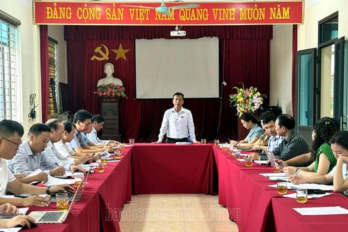 Thường trực HĐND tỉnh giám sát thực hiện chương trình MTQG tại xã Noong Hẹt và Thanh Nưa