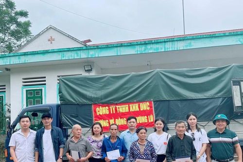 Nhiều phần quà đến với đồng bào vùng thiên tai