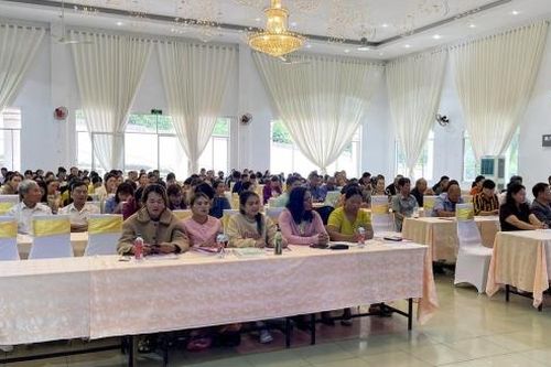 Nâng cao năng lực cộng đồng và cán bộ triển khai chương trình mục tiêu quốc gia