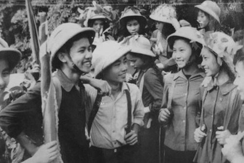 Triển khai thực hiện văn bản của Bộ Nội vụ về khen thưởng thành tích kháng chiến
