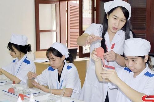 Trường Cao đẳng Y tế Sơn La nâng cao chất lượng giảng dạy