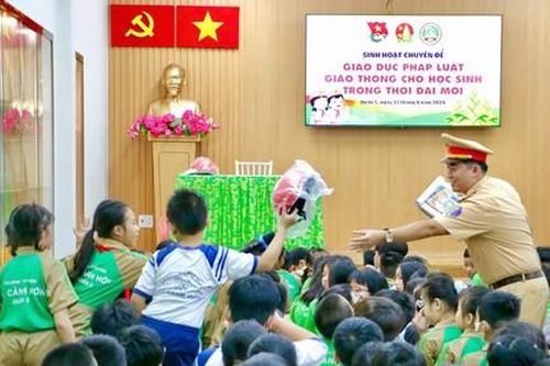 Công an TPHCM: Tăng cường tuyên truyền an toàn giao thông tại các trường học