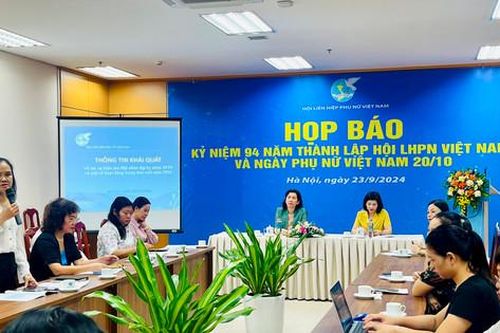 Lần đầu tiên trao giải thưởng Nguyễn Thị Định cho 30 cán bộ hội phụ nữ toàn quốc