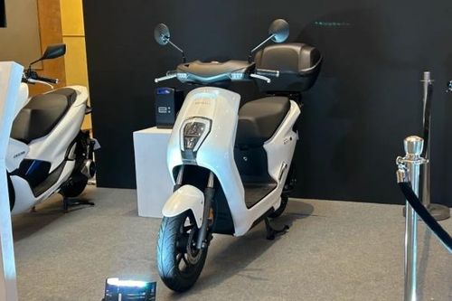 Xe ga Honda giá 39 triệu đồng đẹp như SH, có phanh CBS, rẻ hơn cả Air Blade dễ thế chân Vision