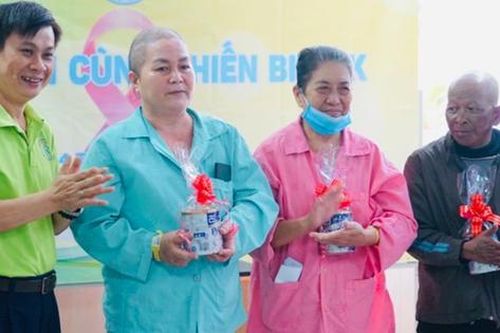 Những người 'nối nhịp sống, chở niềm tin' cho các chiến binh K