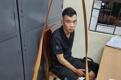 Bắt đối tượng gây ra liên tiếp 2 vụ cướp giật tài sản của phụ nữ đi đường
