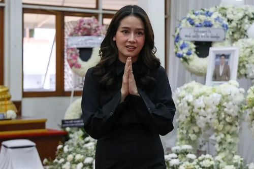 Dàn sao tiễn biệt tài tử Thái Lan