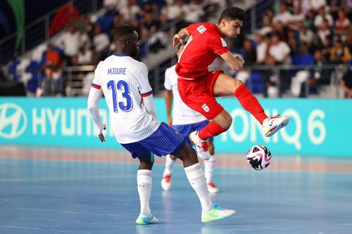 Tranh cãi quanh bê bối xấu hổ ở World Cup Futsal