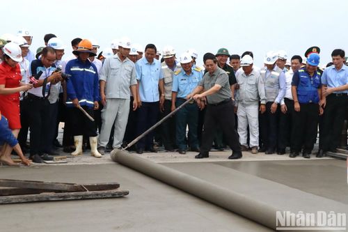 Thủ tướng Phạm Minh Chính kiểm tra tiến độ sân bay Long Thành