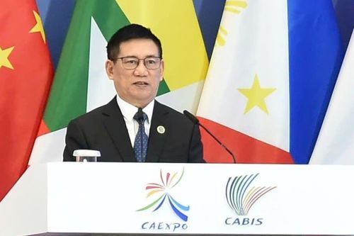 Phó Thủ tướng Hồ Đức Phớc dự lễ khai mạc CAEXPO và CABIS lần thứ 21