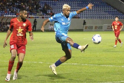 Đà Nẵng thất bại 1-3 trên sân nhà Hòa Xuân ở vòng 2 V-League 1: Thành bại tại… Tây!