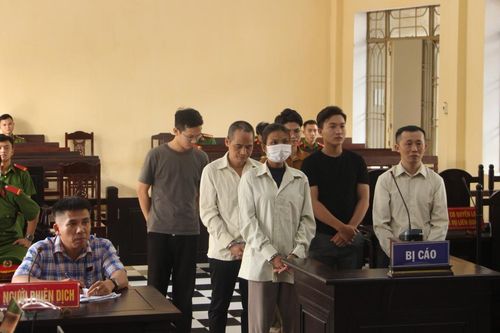Giúp người nước ngoài lừa chiếm hơn 10 tỷ đồng, nhóm đồng phạm lãnh án