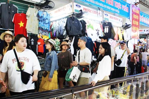 Bồi dưỡng kiến thức về văn minh thương mại cho tiểu thương tại các chợ điểm phục vụ du lịch