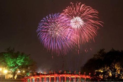 Hà Nội quyết định dừng bắn pháo hoa kỷ niệm 70 năm Giải phóng Thủ đô
