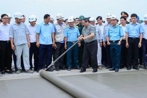 Thủ tướng Phạm Minh Chính: Cuối năm 2025 cơ bản hoàn thành Sân bay Long Thành
