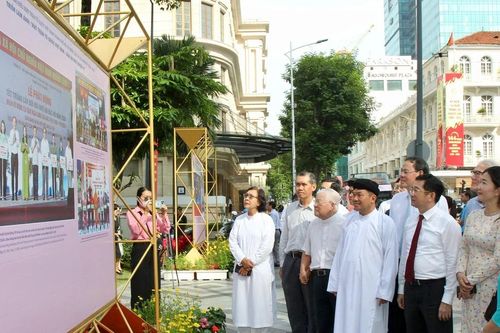 Triển lãm ảnh 'Mặt trận Tổ quốc Việt Nam - Dấu ấn một nhiệm kỳ'