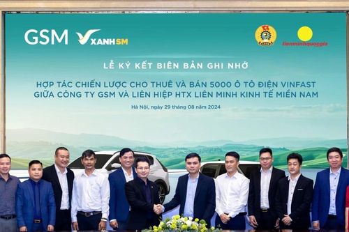 Liên hiệp Hợp tác xã tài xế taxi công nghệ lớn nhất Việt Nam mua, thuê 5.000 ô tô điện VinFast từ GSM