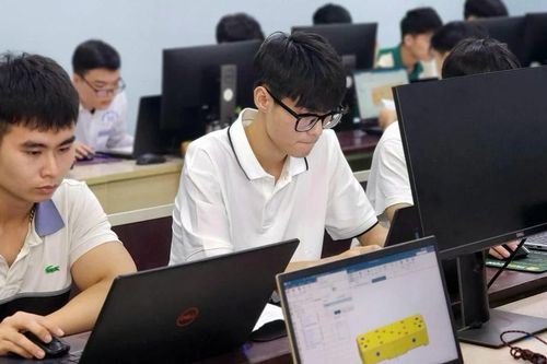 Đưa giáo dục đại học và cơ hội học tập suốt đời đến với mọi người