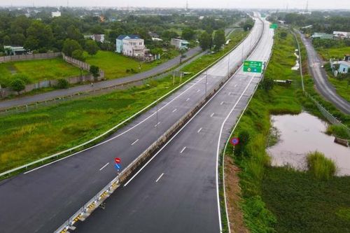 Làm đường dân sinh, đường song hành cao tốc Bến Lức - Long Thành qua Đồng Nai