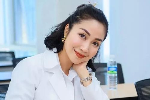Ốc Thanh Vân phủ nhận bỏ showbiz sang Úc định cư, sẽ quay trở lại hoạt động nghệ thuật