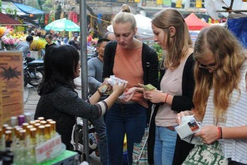 'Con sâu làm rầu nồi canh'
