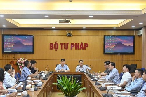 Sớm hoàn thiện công tác chuẩn bị tổ chức Diễn đàn Kinh doanh và Pháp luật