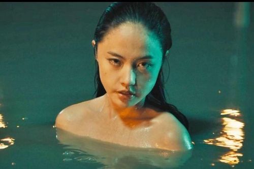 Phim Cám lộ 'sạn': Kịch bản dài dòng, cảnh 18+ ngực trần phản cảm