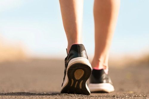 Tốc độ đi bộ dự báo sức khỏe trái tim?