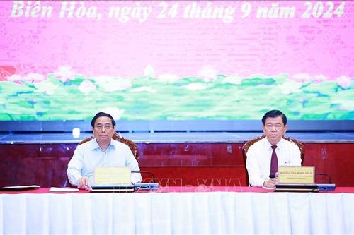 Thủ tướng làm việc với Ban Thường vụ Tỉnh ủy Đồng Nai về phát triển kinh tế-xã hội