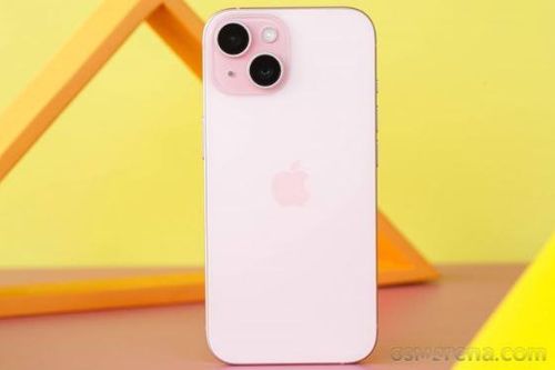 Đây là chiếc iPhone màu hồng màn hình lớn hot nhất hiện nay, đến iPhone 16 Plus cũng không hot bằng