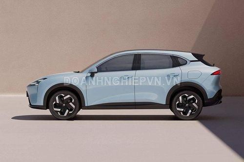 SUV hạng C 'uống' ít xăng hơn Honda SH, giá gần 400 triệu đồng