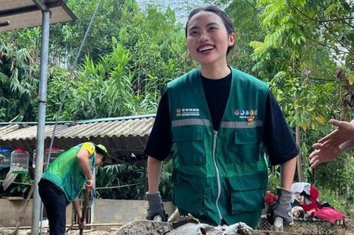 Phương Mỹ Chi làm gì sau thông báo hủy hai show diễn?