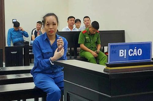 Tù chung thân cho cựu cán bộ địa chính lừa đảo