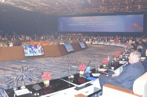 TP. Hồ Chí Minh: Chuyển đổi công nghiệp để phát triển bền vững