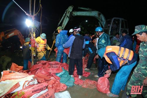 Tăng cường lãnh đạo, chỉ đạo công tác ứng phó, khắc phục thiệt hại do mưa, lũ, ngập lụt, sạt lở đất gây ra trên địa bàn tỉnh