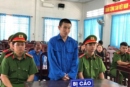 An Phú xét xử 2 vụ án mua bán, tàng trữ trái phép chất ma túy