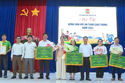 Chư Pưh đạt giải nhất Hội thi 'Nông dân với an toàn giao thông' tại cụm thi đua số 3