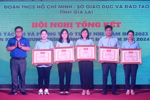 Gia Lai: Tổ chức 492 hoạt động đến địa chỉ đỏ trong năm học 2023-2024
