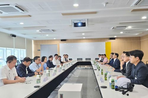 Đoàn công tác tỉnh Khánh Hòa làm việc với tập đoàn SK (Hàn Quốc)