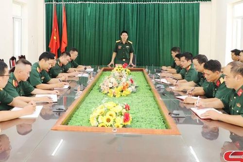 Xây dựng đơn vị mẫu mực, tiêu biểu