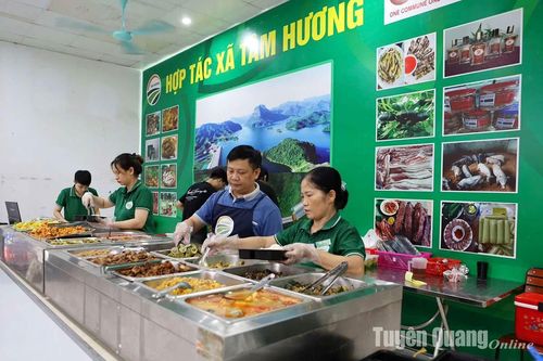 Cơm nghĩa tình Tâm Hương