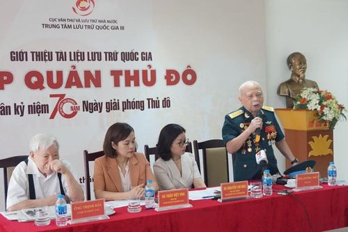 Giới thiệu gần 200 hình ảnh, tài liệu lưu trữ về tiếp quản Thủ đô