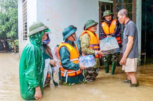 Nghệ An: Mưa lũ làm 3 người chết, nhiều hộ dân phải di dời đến nơi an toàn