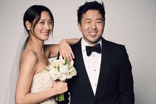 Sao Kpop 24/9: Mỹ nhân Marvel ly hôn chồng CEO, phim của Jung Hae In thắng lớn
