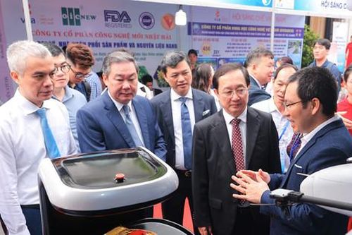 Kết nối công nghệ và đổi mới sáng tạo Việt Nam năm 2024: Nền tảng phát triển nhanh, bền vững