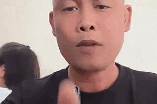 Hiệp Gà gay gắt nhắc thẳng tên của vợ cũ để bảo vệ bạn gái