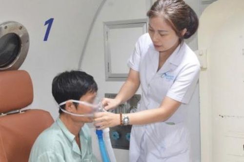 Bệnh nhân bị ngạt khí CO được cứu sống nhờ điều trị oxy cao áp